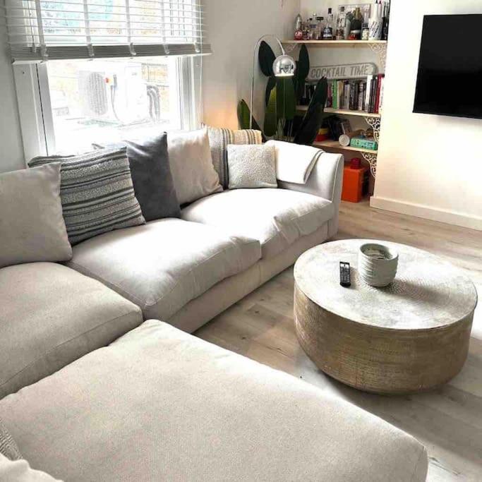 Stunning 2 Bedroom Flat Camden London Eksteriør billede